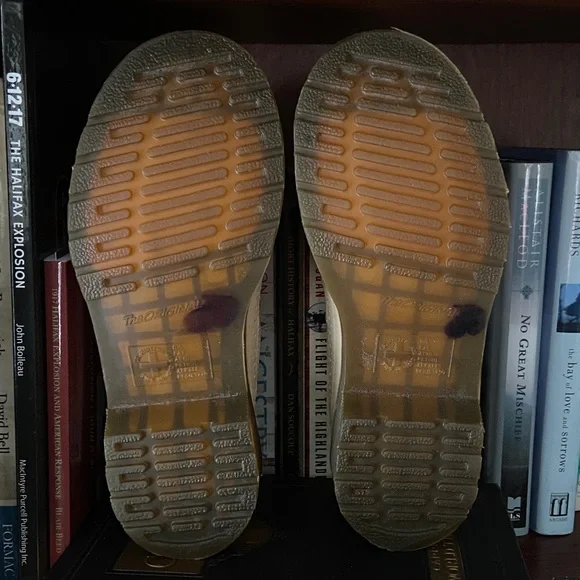 Dr. Martens Floral Crackle Brogue Wingtip Bone 12368 Oxford Shoes Women's Size 6 - Picture 8 of 16